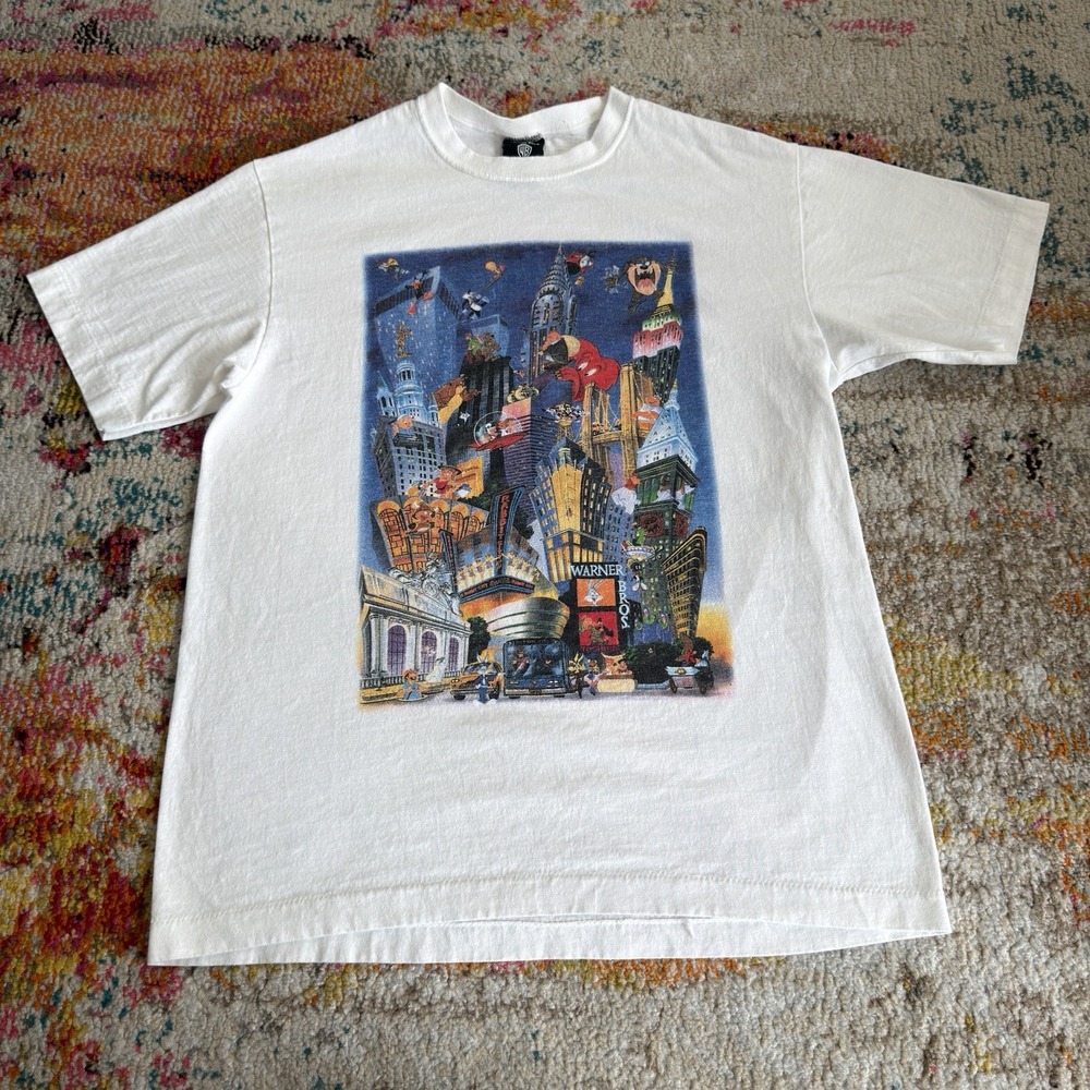 Vintage 90s Tshirt Warner Brothers New York City Skyline Studio Store Mens M